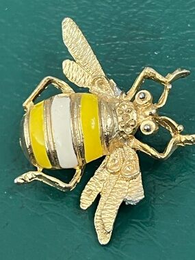 {Vintage} 1980s Leslie Block Bee Gold Plated Brooch as is
